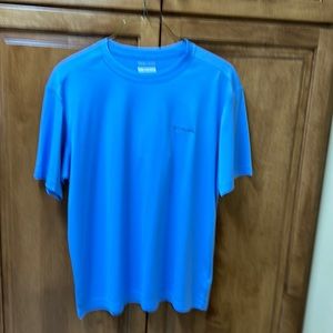 Light blue, Columbia Omni Dash wick shirt